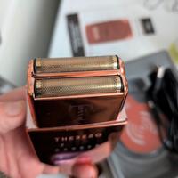 rasoio per capelli e barba