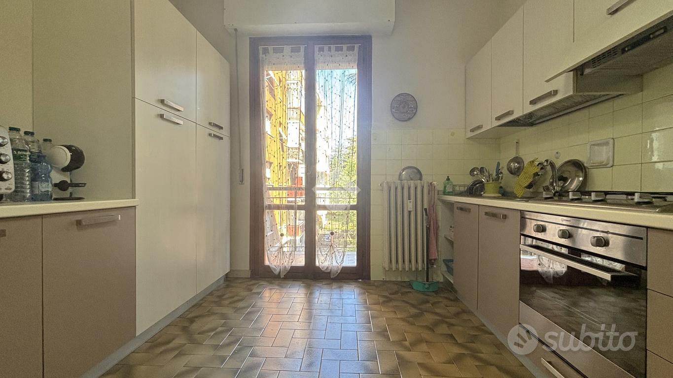 6 LOCALI A AREZZO - Altro