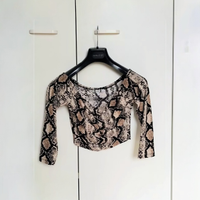 Top Maglietta a maniche lunghe con stampa pitonata