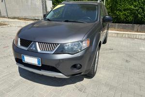 Mitsubishi Outlander 2.2 di-d Instyle 7 posti 4wd