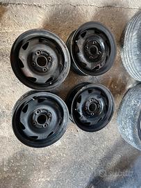 Cerchi in ferro ford 13