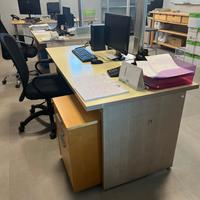 Lotto ufficio compreso computer