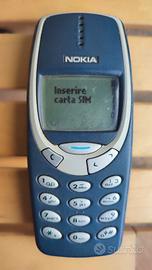 Nokia 3310 con alimentatore 