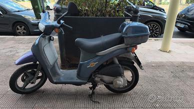 scooter Piaggio - Free