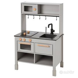 Cucinetta Ikea per bambini