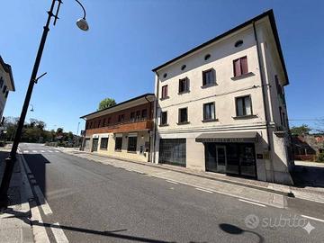 Locale commerciale - Sagrado