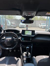 PEUGEOT 208 GT