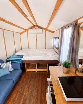 Casetta mobile in legno con bagno e condizionatore