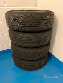 Gomme e cerchi per grande punto