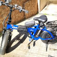 BICICLETTA ELETTRICA COMPLETA USATA PER 20 KM