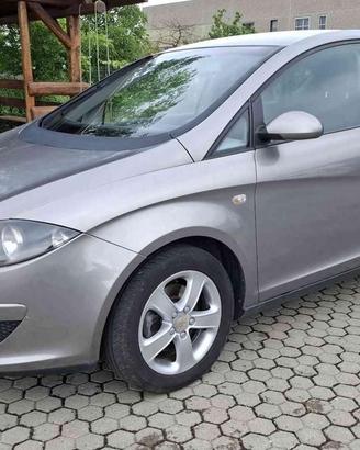 SEAT Altea 2.0 TDI DPF ADATTA NEOPATENTATI