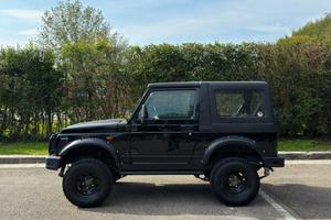 Suzuki Samurai