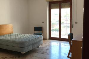 Circonvallaz.-Via Giuffrida una camera per ragazze