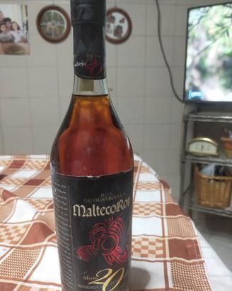 bottiglia di Rum del Guatemala, riserva 20 anni
