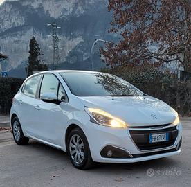 peugeot 208 autocarro 