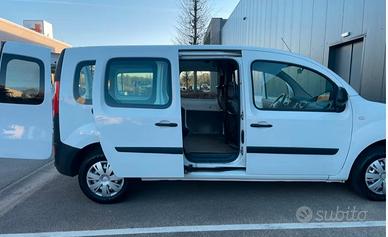 RENAULT Kangoo 4ª serie - 2020