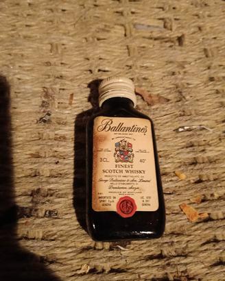 mignon whisky ballantines