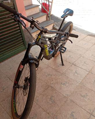 E BIKE SPECIALIZED TURBO LEVO COMP rigenerata otti