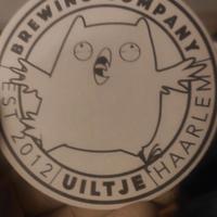 Collezione di sottobicchieri e gadgets birra