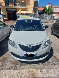 Lancia Y hybrid