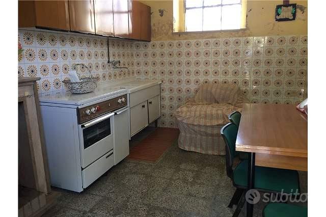 Casa indipendente con terreno, in zona Cotti - Vista 2