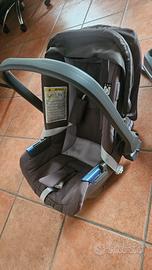 Ovetto neonato per auto con base isofix e piantana