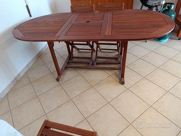 Tavolo e sedie in tek da esterno