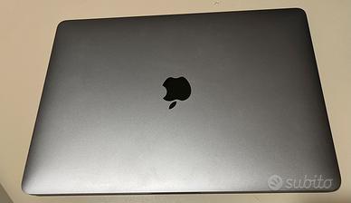 Apple Macbook Pro M2 2022