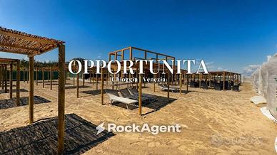 Attività / Licenza di 4000 m² con 5 locali a Chiog