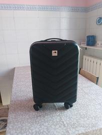 trolley nero piccolo misure attuali x bagaglio a m