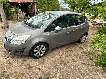 Opel Meriva B 2011