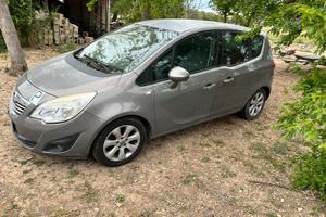 Opel Meriva B 2011