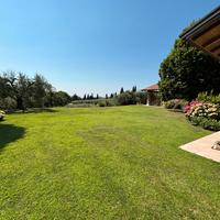 Bussolengo - villa/casale con 2.4 ettari di parco