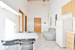 BILOCALE SEMINUOVO IN CENTRO !!