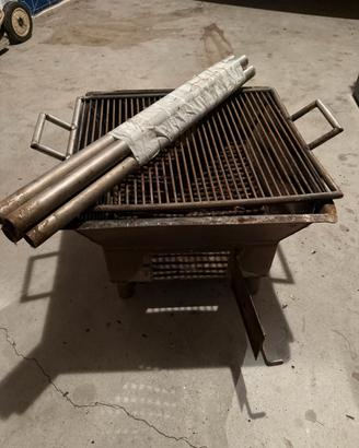 Barbeque artigianale indistruttibile.