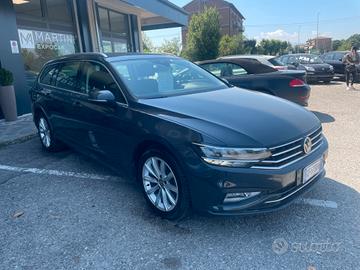 Volkswagen Passat Var. 2.0 TDI SCR EVO DSG Busines