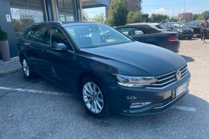 Volkswagen Passat Var. 2.0 TDI SCR EVO DSG Busines