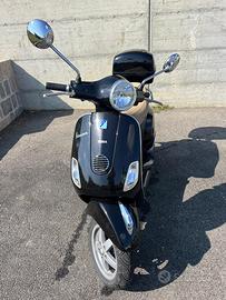 Vespa LX 125 i.e.