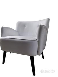 Poltrona bianca "Alterego" nuova con braccioli