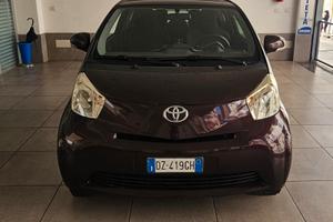 TOYOTA IQ NUOVA 