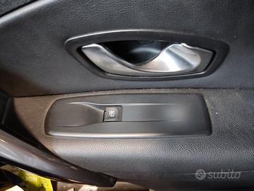 Comando vetri ant dx RENAULT MEGANE del 2011