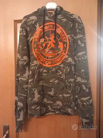 Felpa mimetica Superdry con cappuccio
