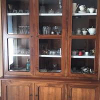 Libreria in noce massello di Piccolboni mobili