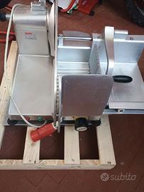 Affettatrice - marca OMAS - lama da 38cm