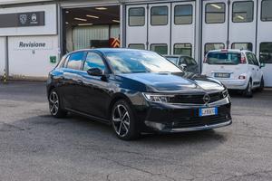 Opel Astra 1.6 Plug-in Hybrid 180 CV AT8 business 