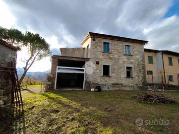 CASA SEMINDIPENDENTE A SOGLIANO AL RUBICONE