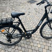 Bicicletta con pedalata assistita