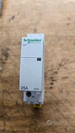 contattore Schneider GB17885