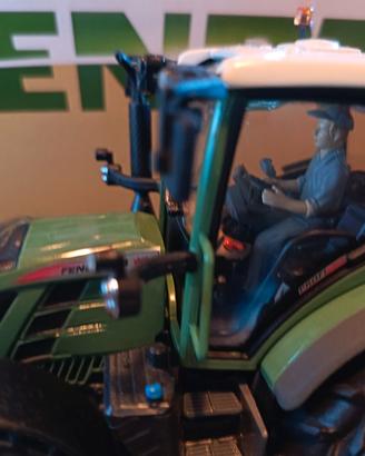 Modellino fendt 516