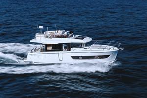 Beneteau 37 Swift Trawler 37 FLYBRIDGE